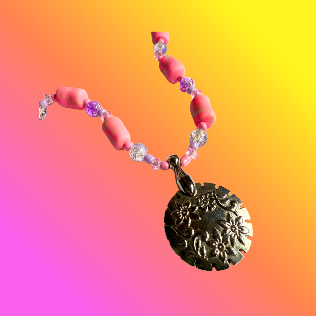 Wildling Yarn Cutting Pendant