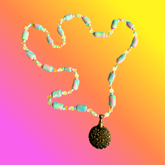 Spring Fling Yarn Cutting Pendant